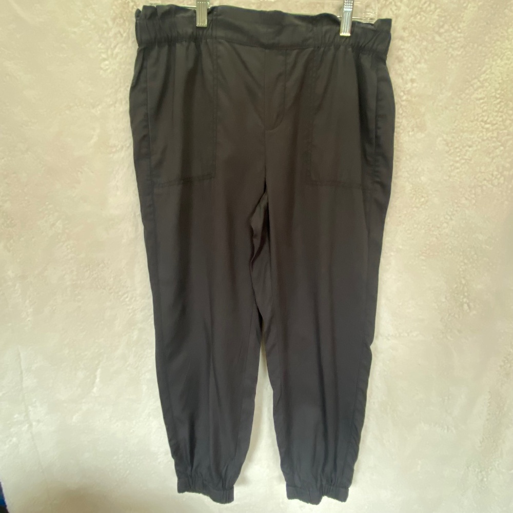 LOFT Petite Sweatpants in Dark Gray - Size MP (NWT)